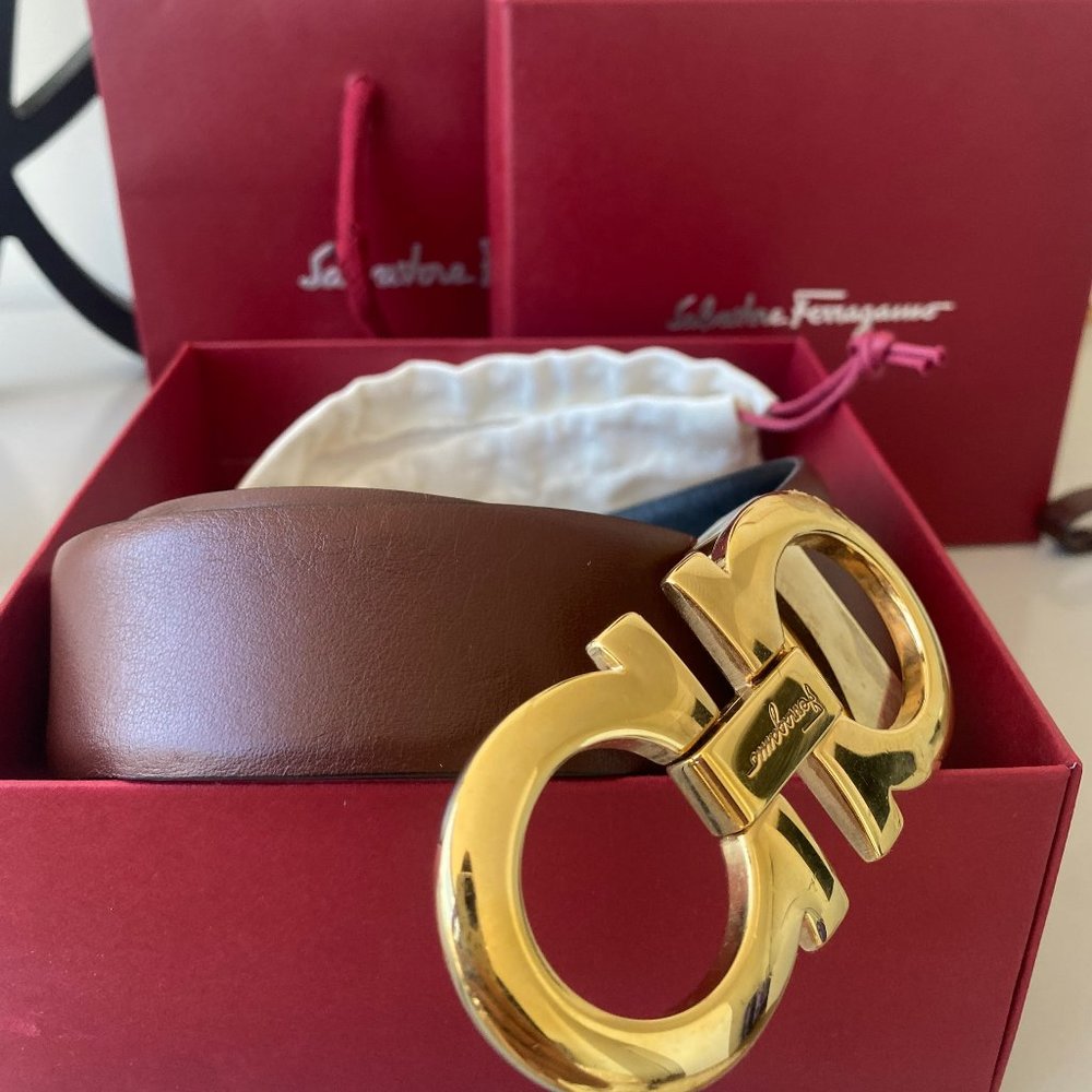 Reversible and Adjustable Salvatore Ferragamo GANCINI Belt (Womens)
